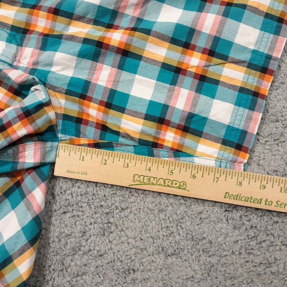 Lululemon Kahuna Shorts Mens Size 36 x 8 Plaid Multicolor Flat Front Casual